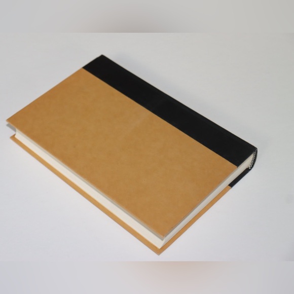 EUC Book: In Search of Excellence (Hardcover) - Peters and Waterman - Picture 4 of 4